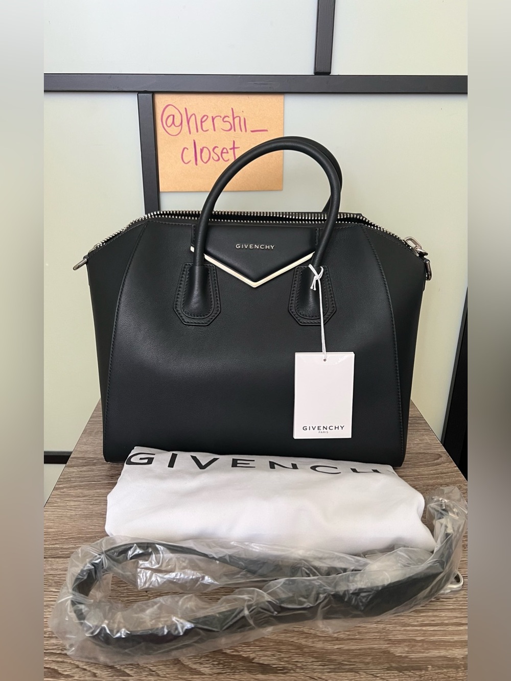 Authentic $2750 Givenchy Medium Antigona Calfskin Leather Black Silver Hardware